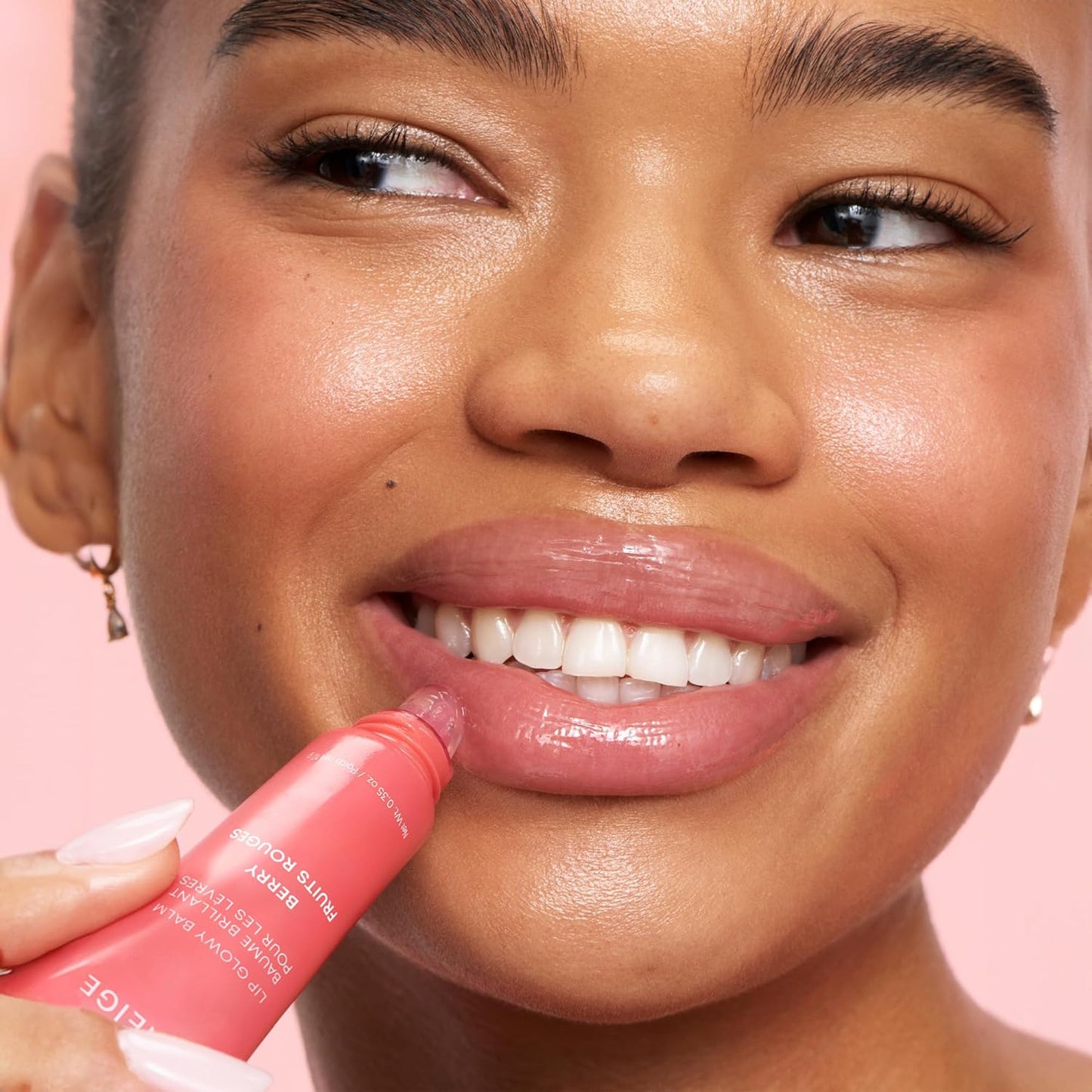 Get that perfect pout with our Lip Glowy Balm! 💖✨ Sheer tint, deep hydration, and soft lips all in one! 💋 #LipCare #BeautyEssentials