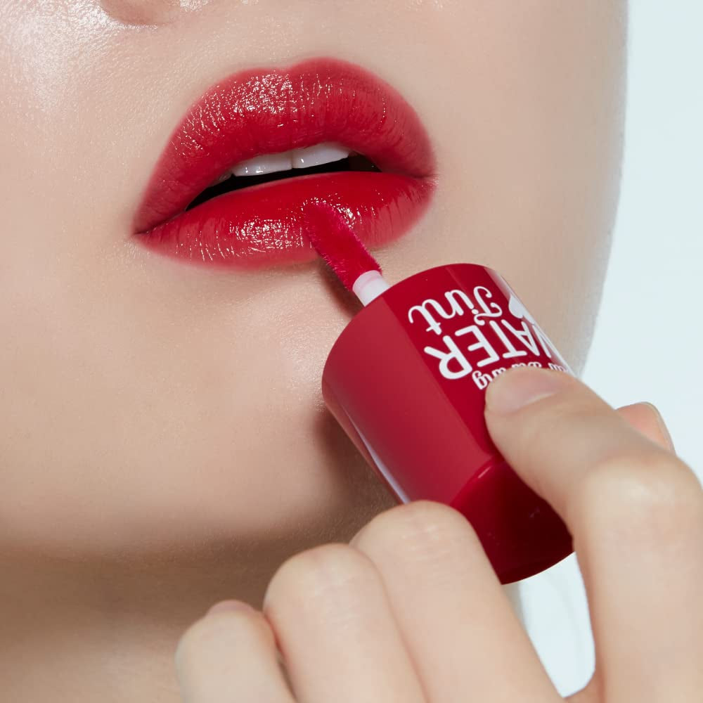 Get that juicy cherry pout with Dear Darling Water Tint! 💄🍒 Vivid color, weightless feel, and smudge-proof magic! Perfect for your Korean beauty routine! #LipGoals #KBeauty
